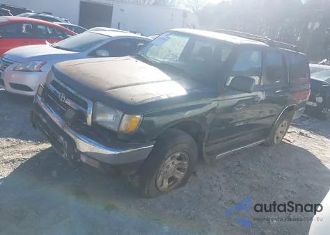 2000 Toyota 4Runner Sr5 V6 z USA, uszkodzony, nr VIN JT3GN86R9Y0145199